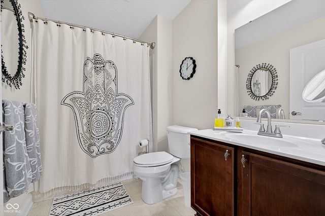 13852 Ambria Drive, Mccordsville, IN 46055