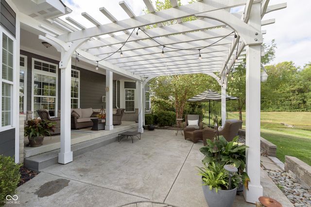 13852 Ambria Drive, Mccordsville, IN 46055