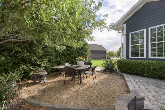 13852 Ambria Drive, Mccordsville, IN 46055