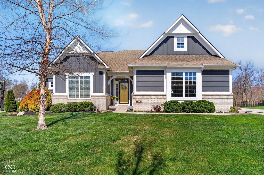 13852 Ambria Drive, Mccordsville, IN 46055