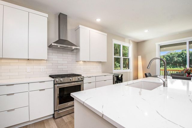 3719 Bradford Street NE, Grand Rapids, MI 49525