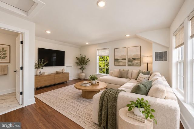 10826 WILLOW TER, Fairfax, VA 22030