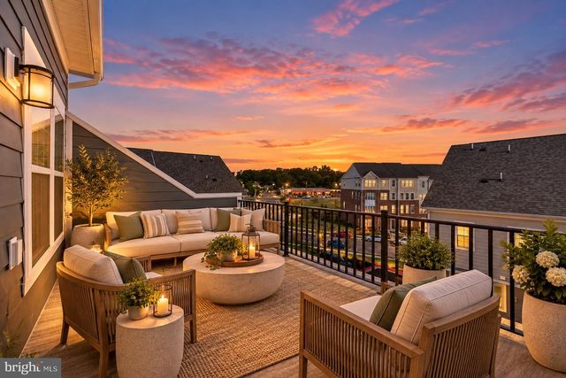 10826 WILLOW TER, Fairfax, VA 22030