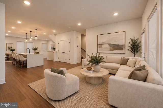 10826 WILLOW TER, Fairfax, VA 22030