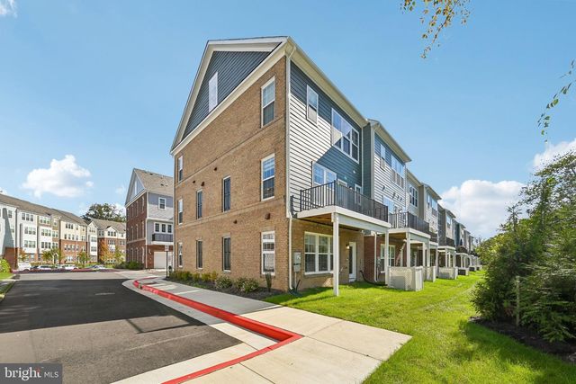 10826 WILLOW TER, Fairfax, VA 22030