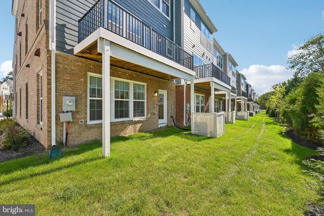 10826 WILLOW TER, Fairfax, VA 22030