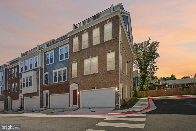 10826 WILLOW TER, Fairfax, VA 22030