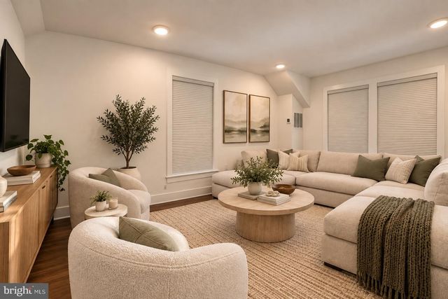 10826 WILLOW TER, Fairfax, VA 22030