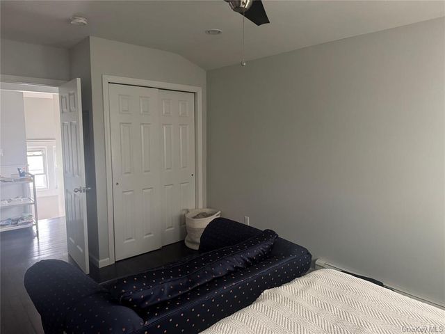 9 Castleton Court, Oceanside, NY 11572