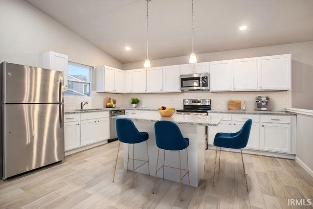 50679 Hunters Edge Drive, Elkhart, IN 46514