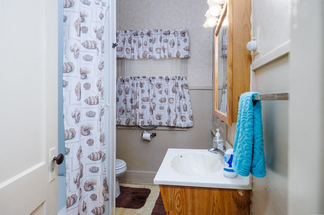 602 E State Street, Morocco, IN 47963
