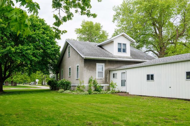 602 E State Street, Morocco, IN 47963