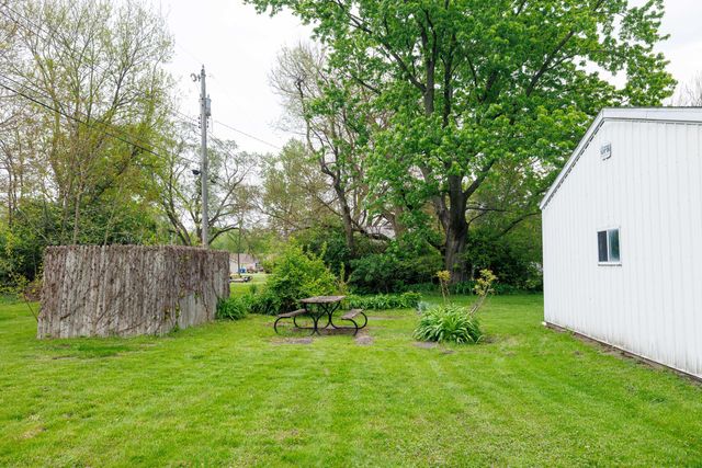 602 E State Street, Morocco, IN 47963