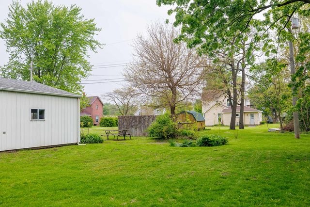 602 E State Street, Morocco, IN 47963