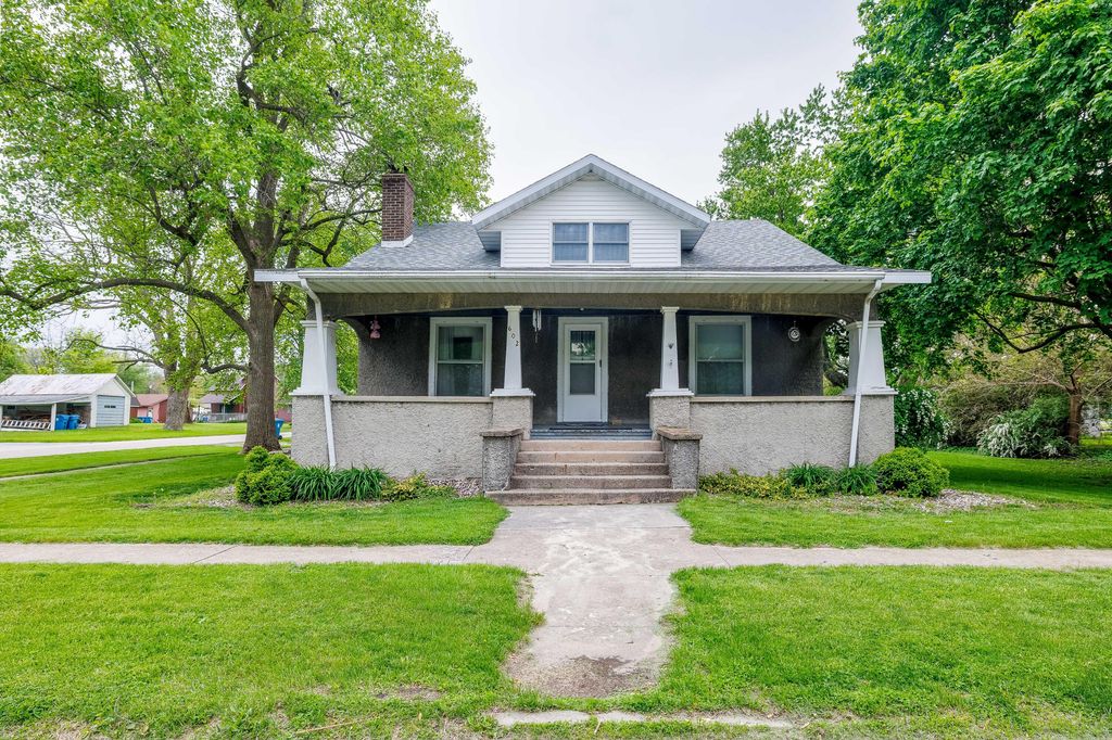 602 E State Street, Morocco, IN 47963