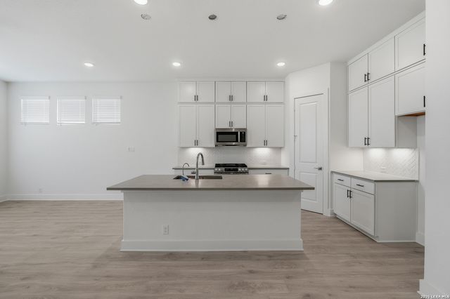 2202 Briggs Summit, San Antonio, TX 78245