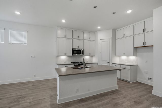 2202 Briggs Summit, San Antonio, TX 78245