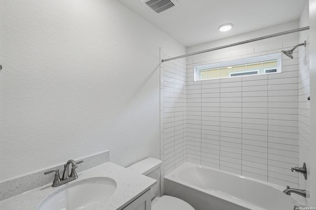 2202 Briggs Summit, San Antonio, TX 78245