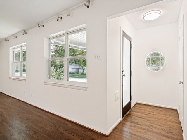 6632 Ridgemont Drive, Dallas, TX 75214