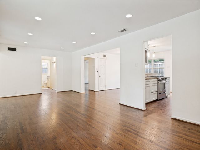 6632 Ridgemont Drive, Dallas, TX 75214