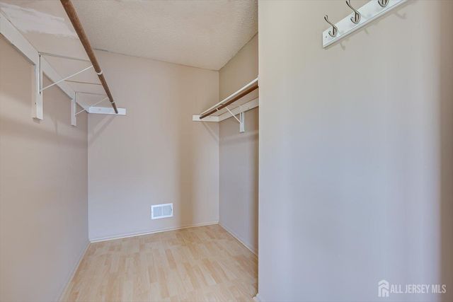 68 Clay Street, North Brunswick, NJ 08902