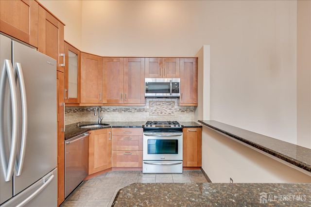 68 Clay Street, North Brunswick, NJ 08902