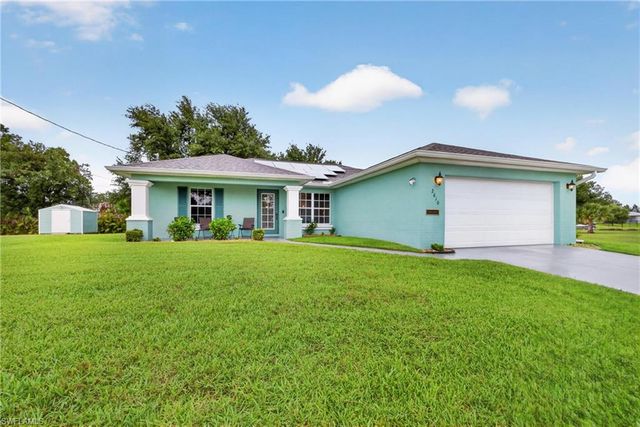 2610 42nd ST W, Lehigh Acres, FL 33971