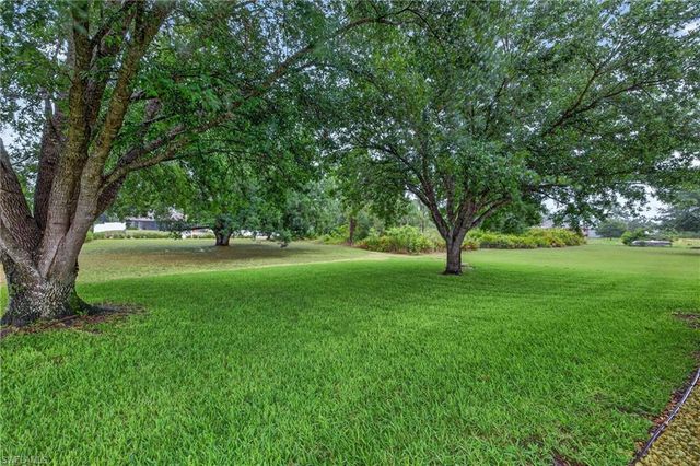 2610 42nd ST W, Lehigh Acres, FL 33971