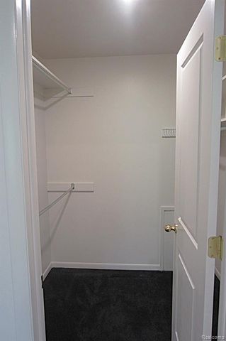 31115 Stafford St, Beverly Hills, MI 48025