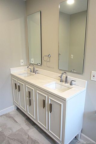 31115 Stafford St, Beverly Hills, MI 48025