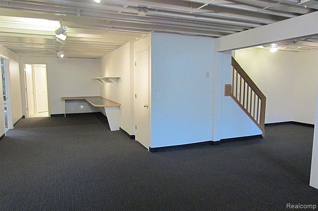 31115 Stafford St, Beverly Hills, MI 48025