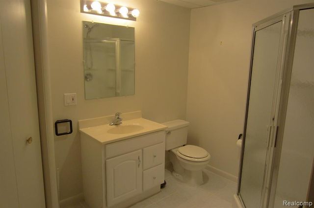 31115 Stafford St, Beverly Hills, MI 48025