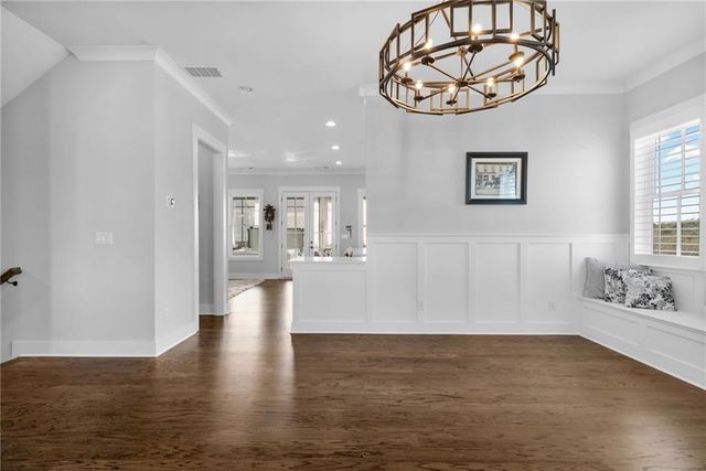 605 S Club Drive, Woodstock, GA 30188