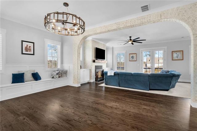 605 S Club Drive, Woodstock, GA 30188