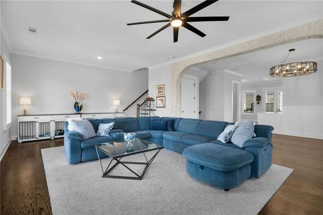 605 S Club Drive, Woodstock, GA 30188