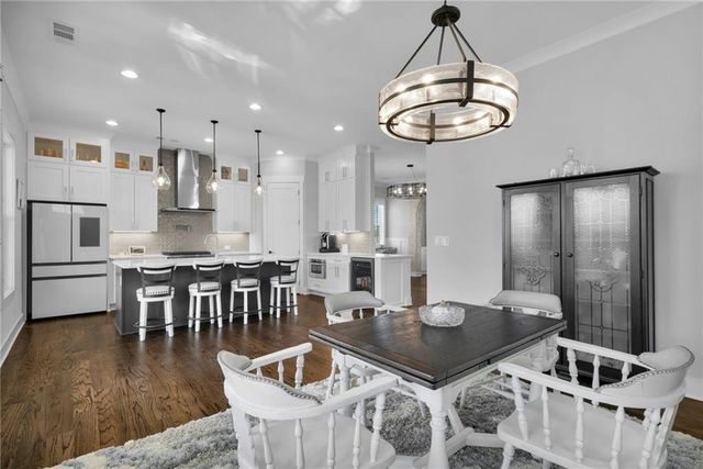 605 S Club Drive, Woodstock, GA 30188