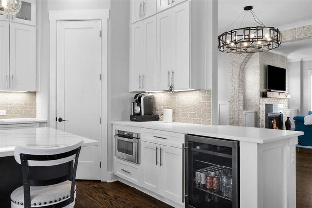 605 S Club Drive, Woodstock, GA 30188