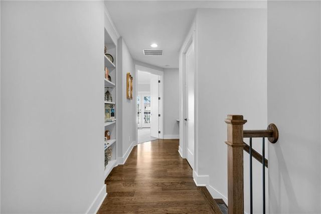 605 S Club Drive, Woodstock, GA 30188