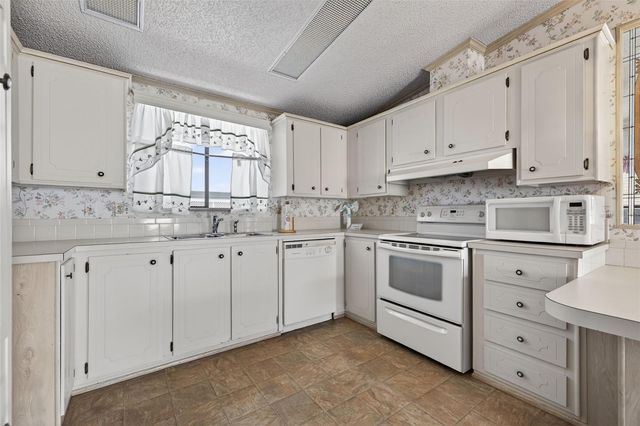 3836 WILLIAM HUME DRIVE, Zephyrhills, FL 33541