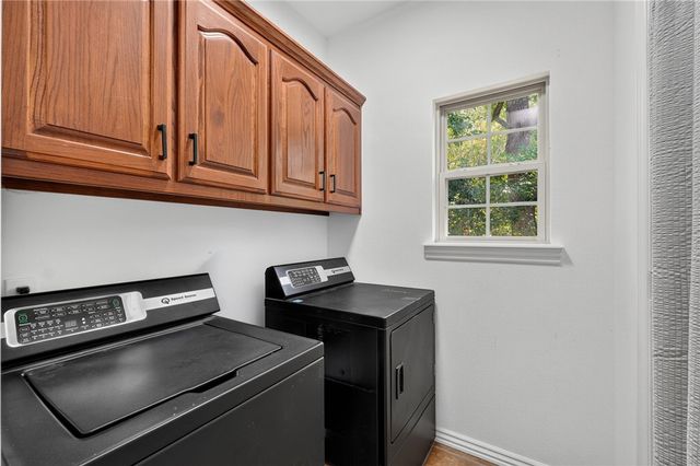 6 Burns Circle, Bella Vista, AR 72714