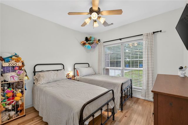 6 Burns Circle, Bella Vista, AR 72714