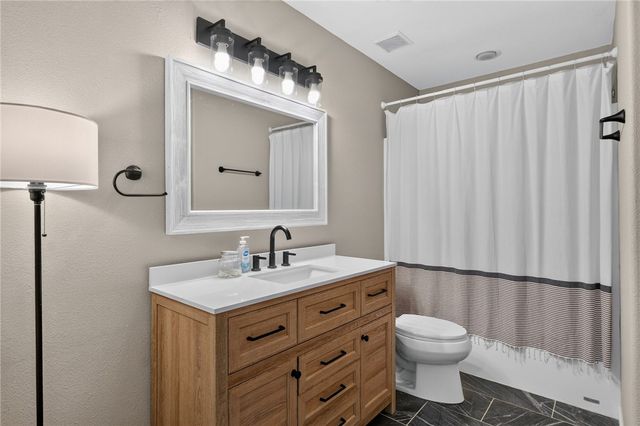 6 Burns Circle, Bella Vista, AR 72714
