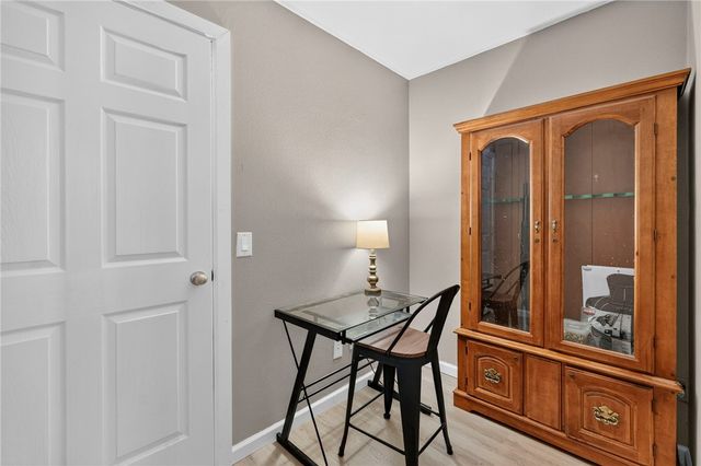 6 Burns Circle, Bella Vista, AR 72714