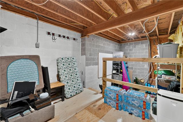 6 Burns Circle, Bella Vista, AR 72714