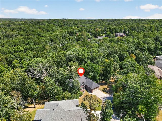 6 Burns Circle, Bella Vista, AR 72714