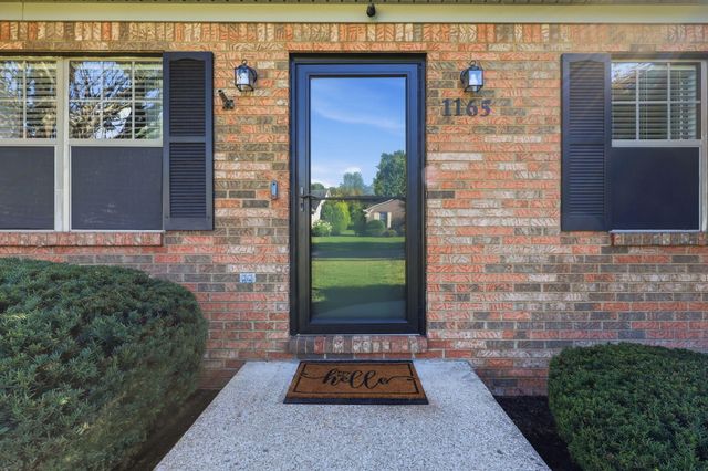 1165 Bay Meadows Drive, Lexington, KY 40514