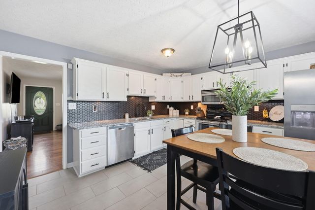 1165 Bay Meadows Drive, Lexington, KY 40514