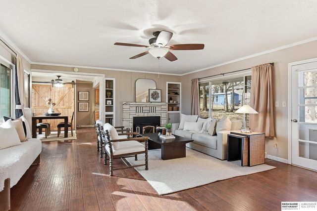 7634 Maple Street, Omaha, NE 68134