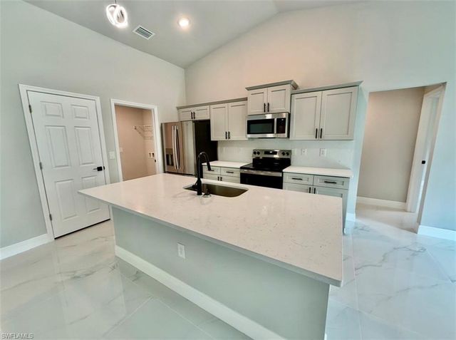 816 Michael AVE, Lehigh Acres, FL 33936