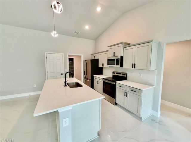 816 Michael AVE, Lehigh Acres, FL 33936